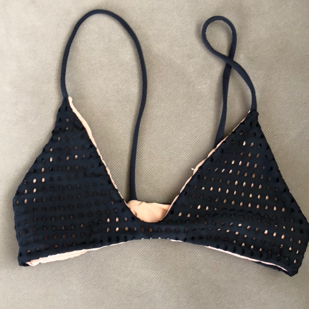 Acacia Napali Mesh top in storm